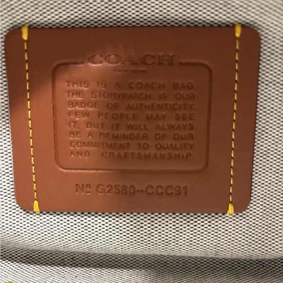 Coach Rouge Soft Cube 20– Black Full Grain Leather – Gold Hardware – G2580-CCC91 - Picture 4 of 14